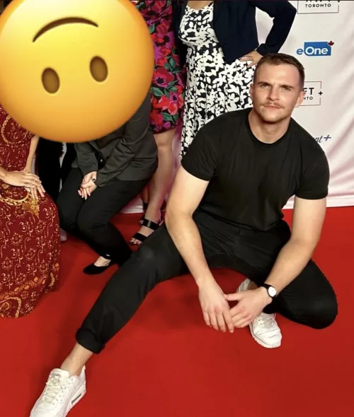 What do you think of this spontaneous pose? Am I flexi or what