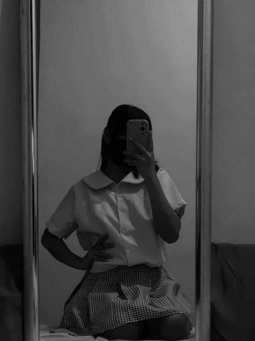 Younger men don't seem to appreciate my 18yr old body 🥹 4’5 Pinay.