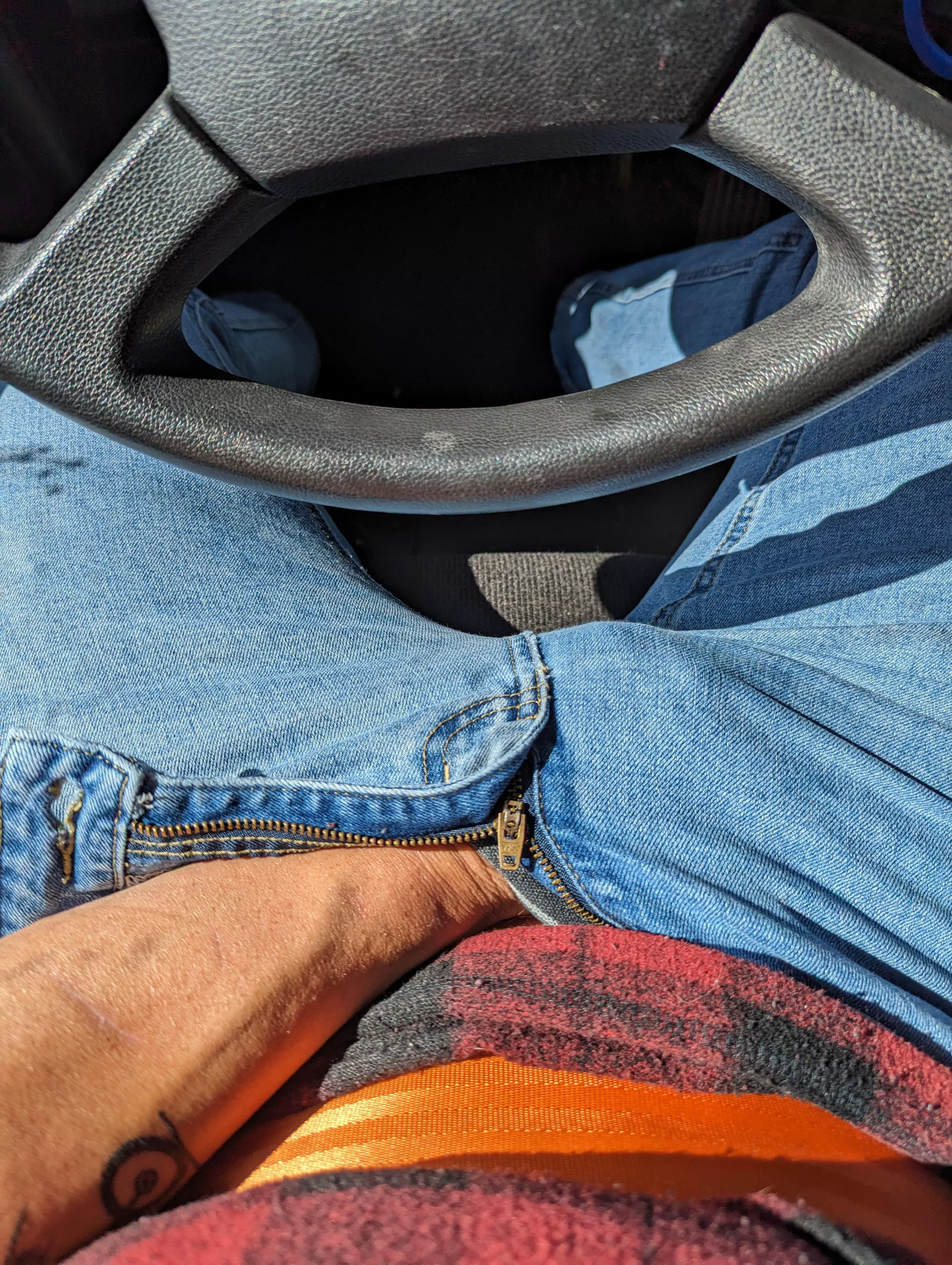 Your pic was so hot, I couldn't wait 😜