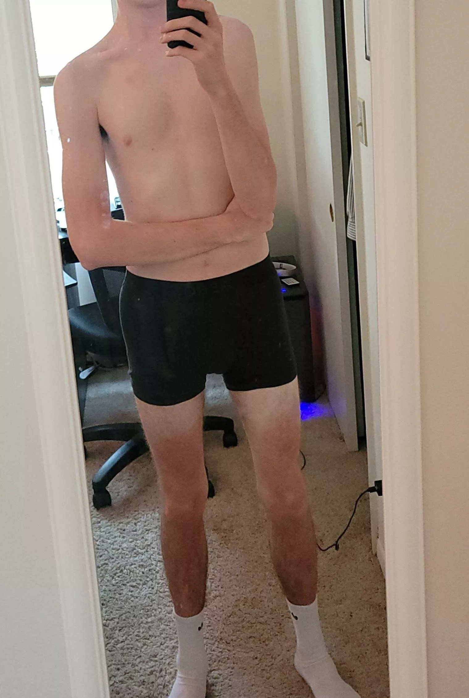 22 us, into hairy/masc guys 25–35. @devvvon.s