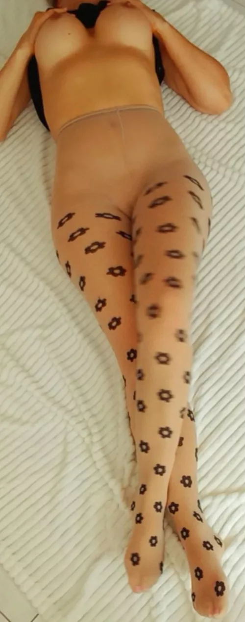 Back view yesterday front view today with a little more flesh hehe hope it's not to much?