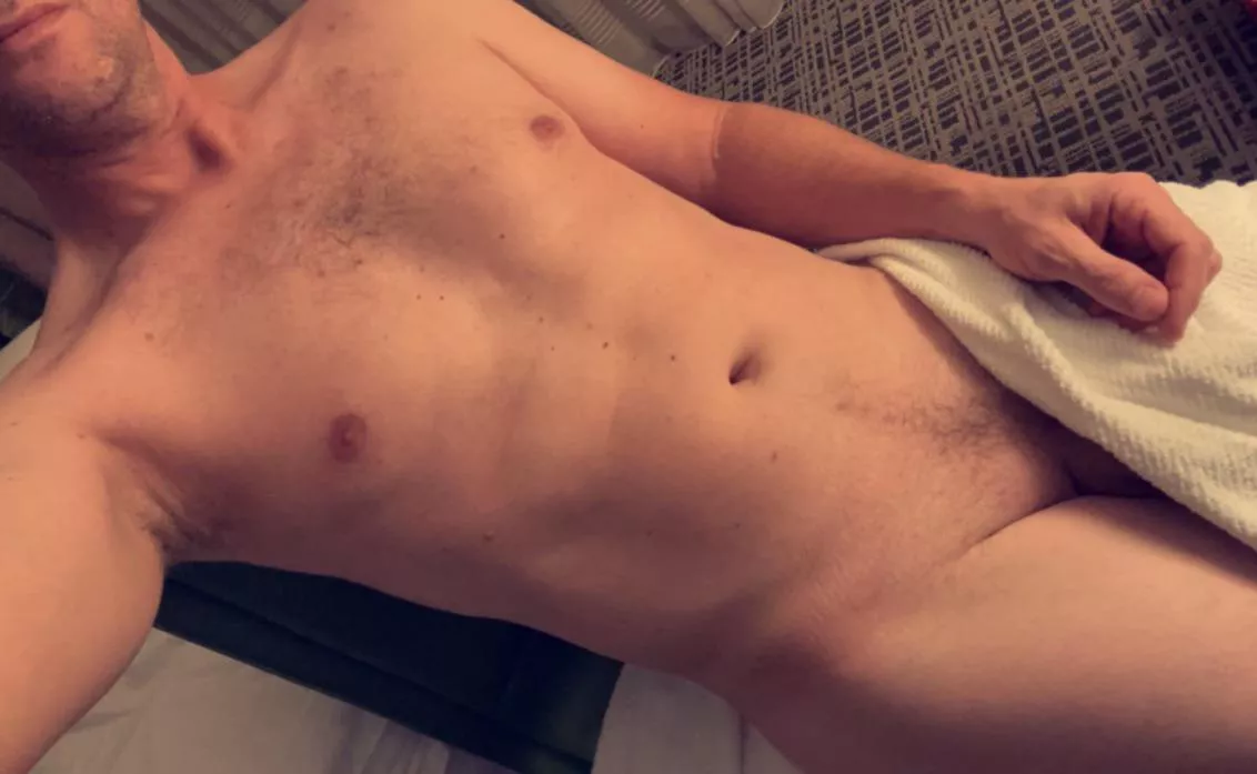 Chillaxin’ after a long day! 😊