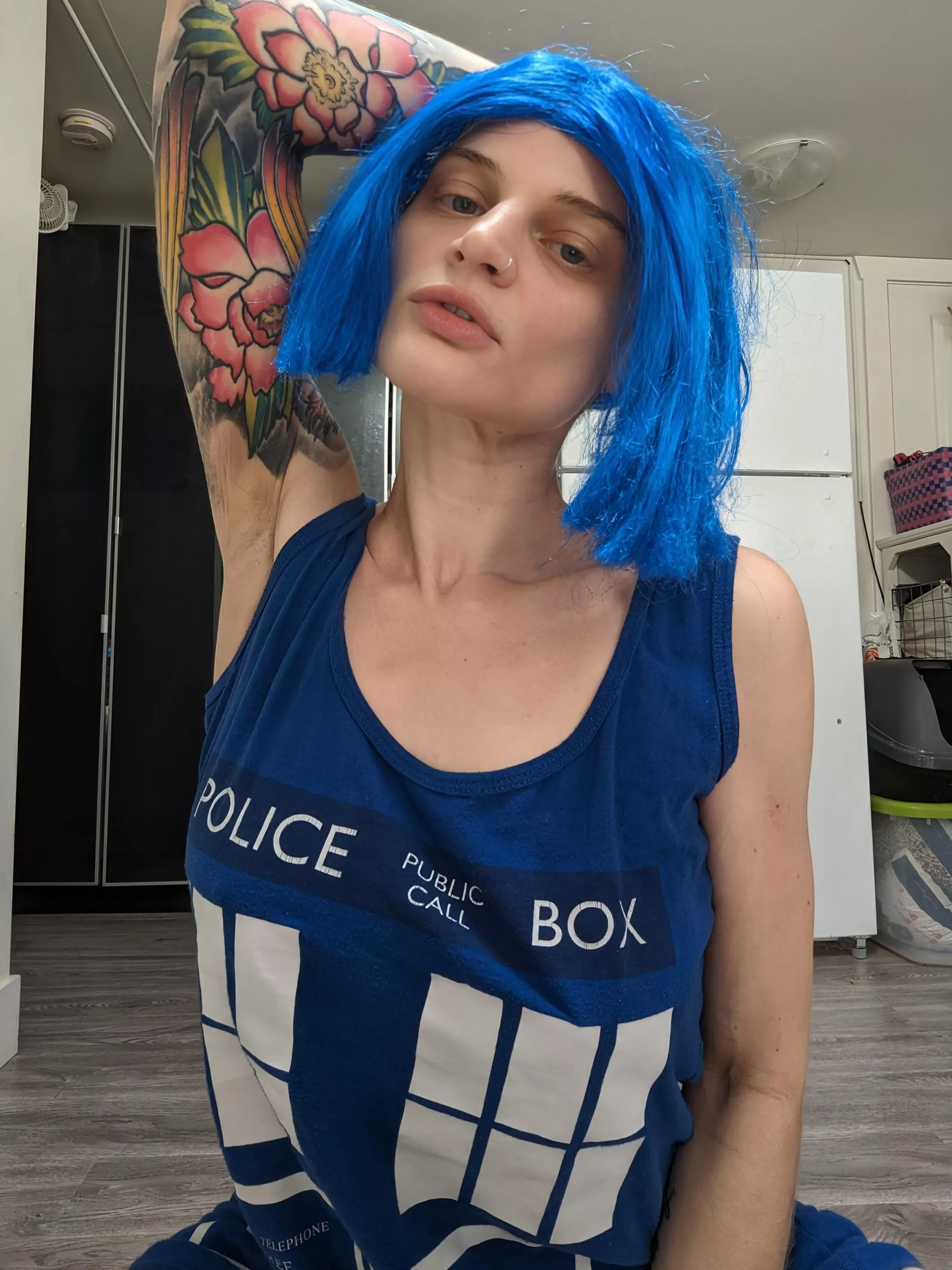 [enby] Can't remember the last time someone was in my TARDIS