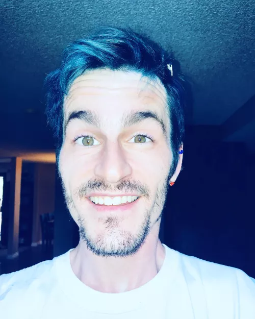 Hello Beautiful men!