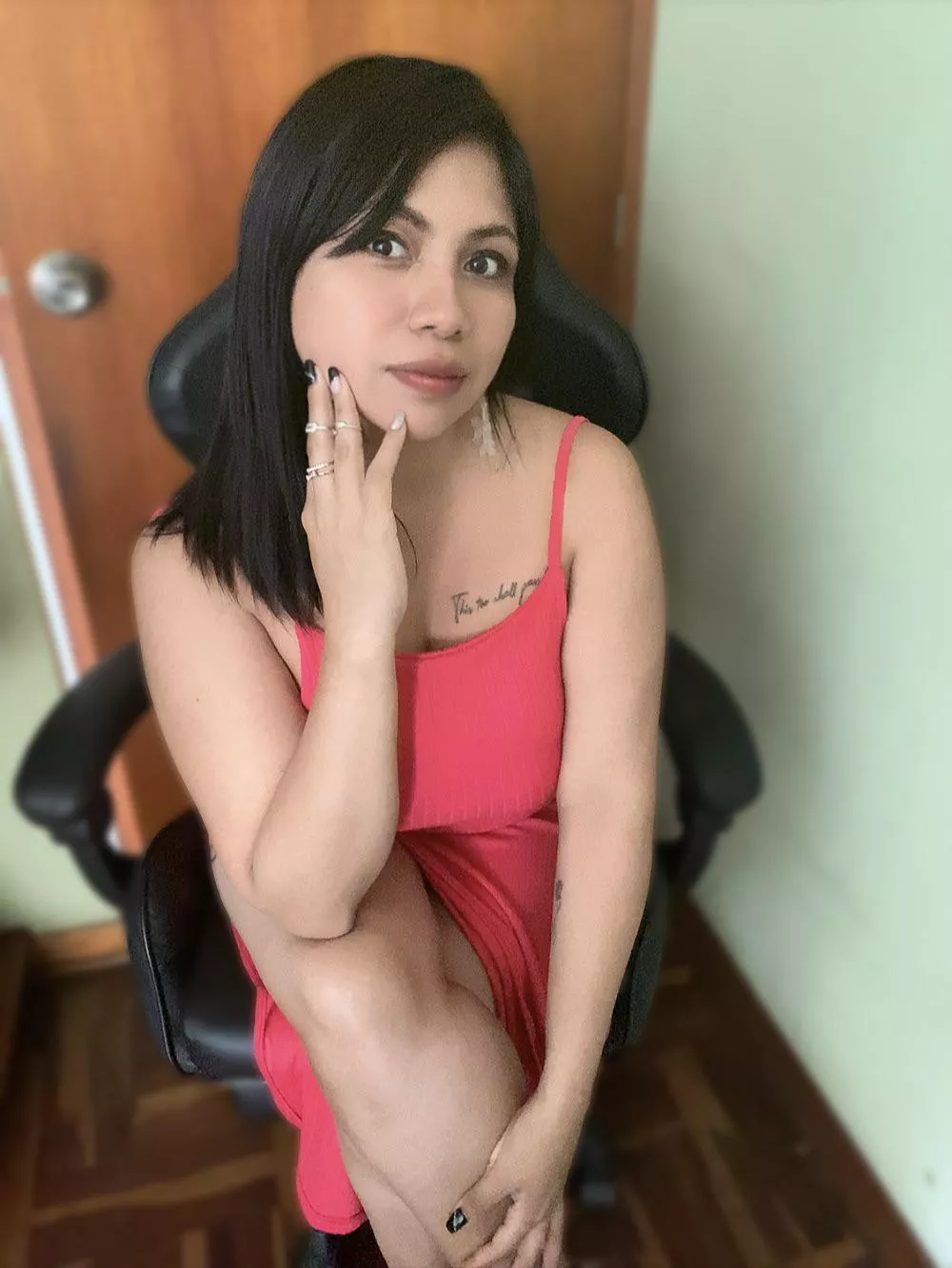 Hope you don’t mind some cuteness on your feed (F)