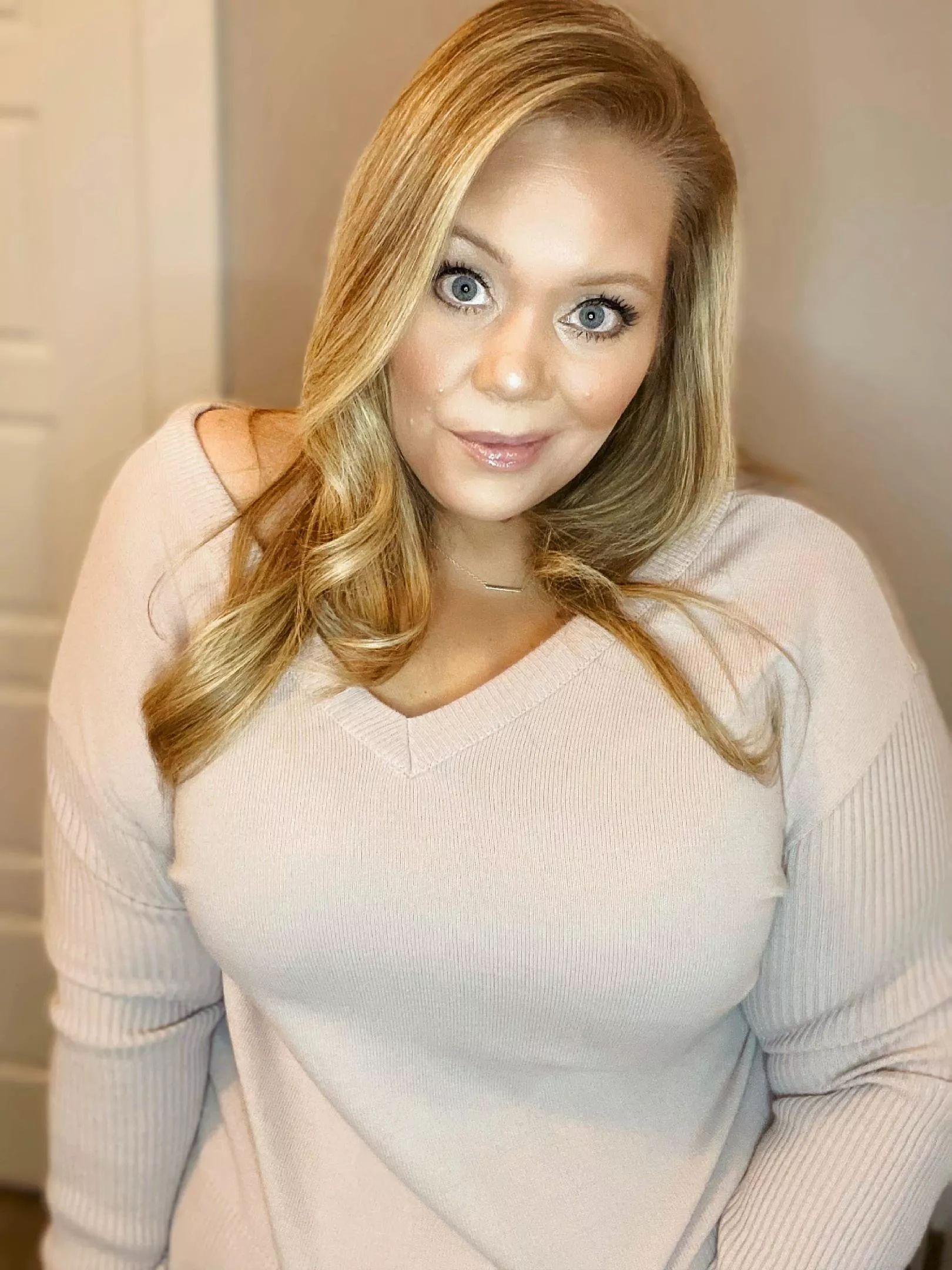 I'm so excited sweater weather is coming back!