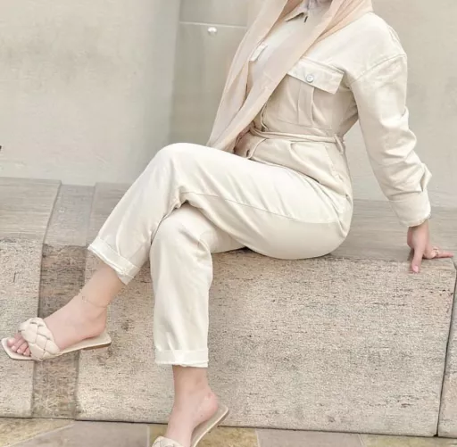 Is my sister hot im lebanese