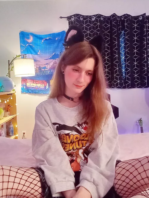 Just me realizing after 25 years that I feel cuter with those kind of clothes 🤭