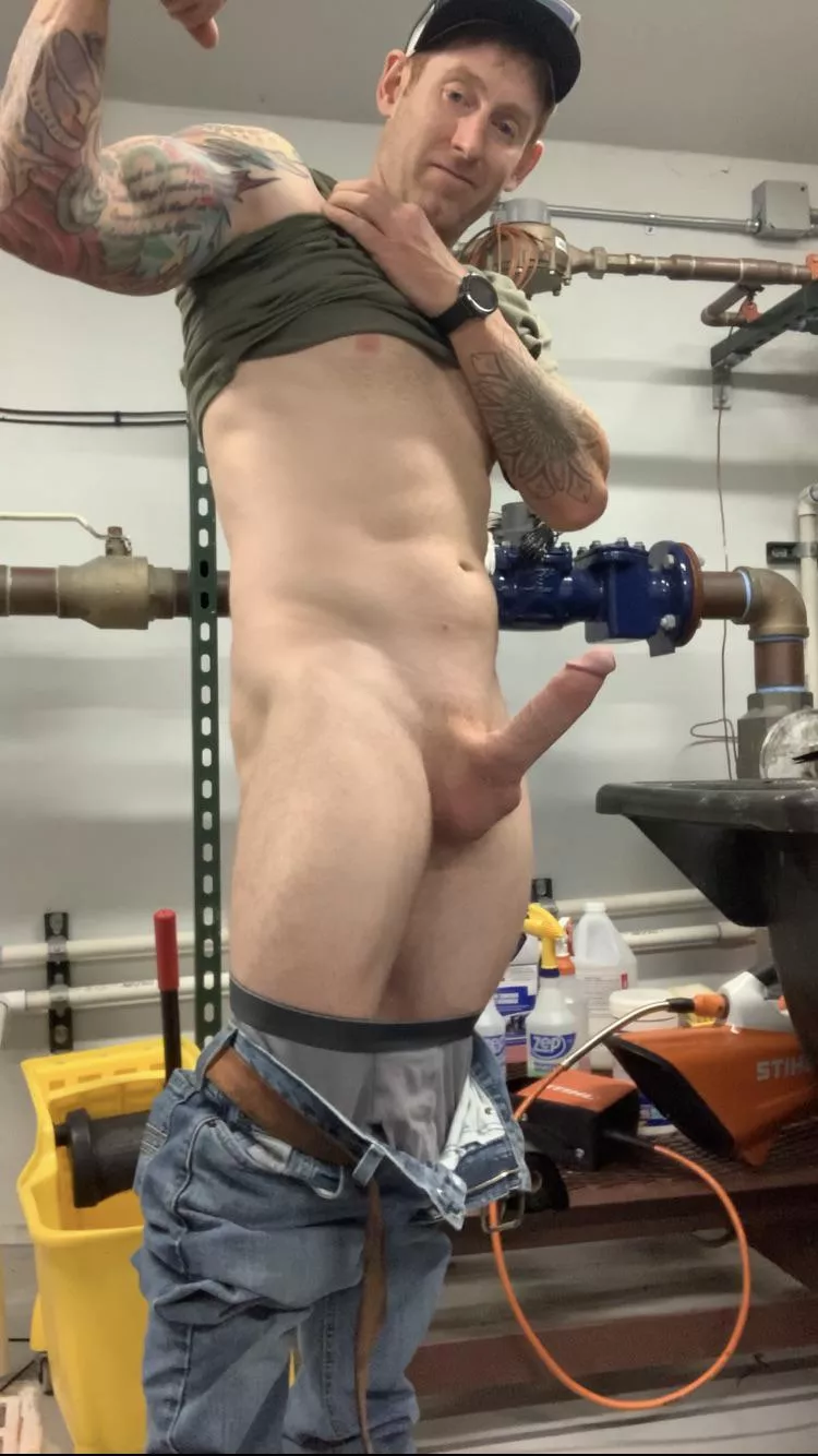 (M) Any of you ladies want to be my CrossFit partner. Let me know