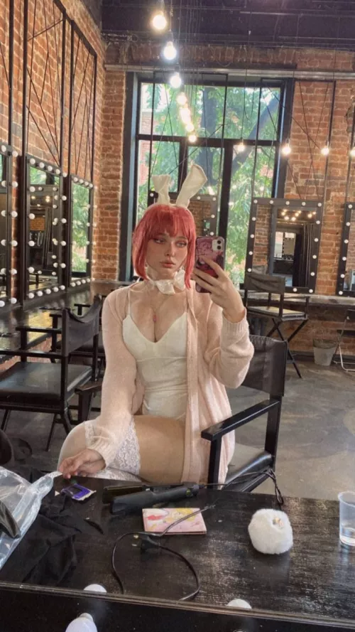 Makima by mia_green_tea