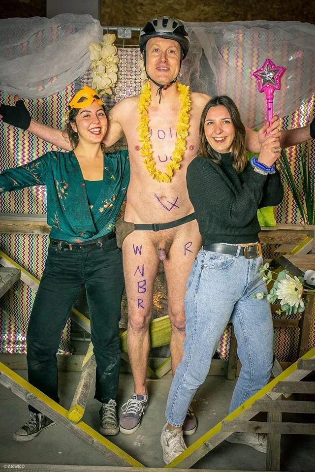 Me (a Belgian teacher) naked for WNBR at Antitapas night Brussels with 2 French students! Official picture Antitapas nights