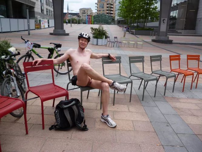 Naked in front of the European parliament in Brussels 😎