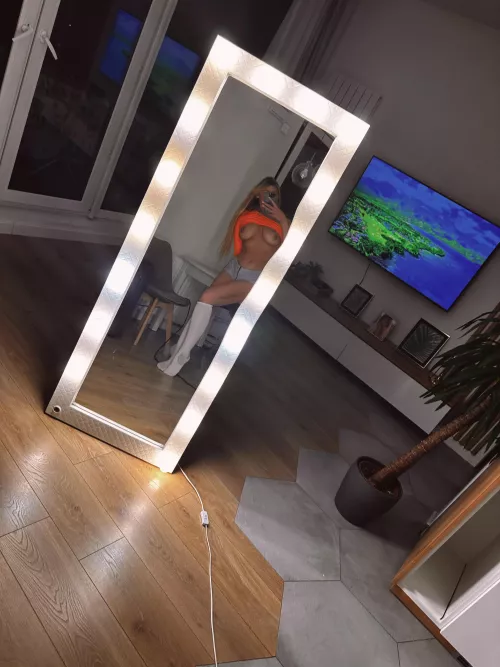 Would you date blonde like me? 😘