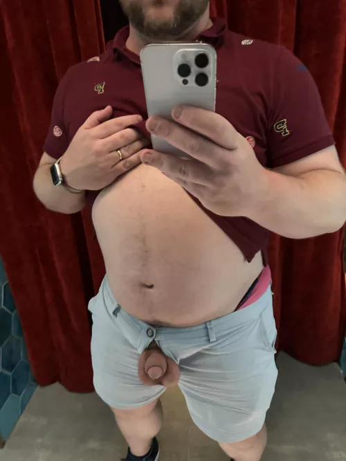 You catch me [36] in the bar bathroom like this wyd