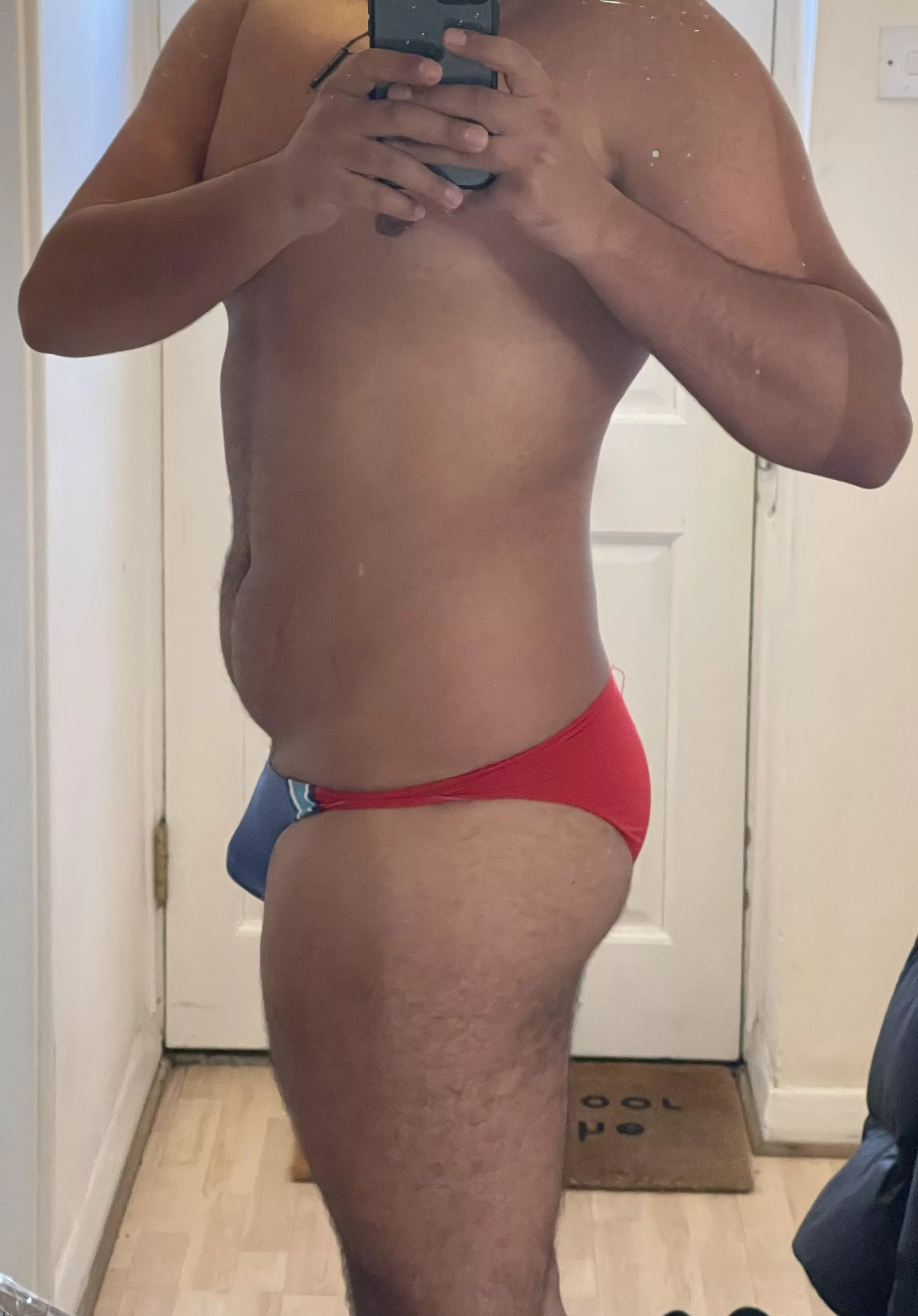 (25) Straight, horny ready and need some relief. Maybe someone can turn me??