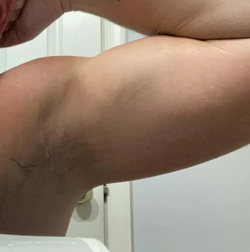 Anyone want to chat…Dm open