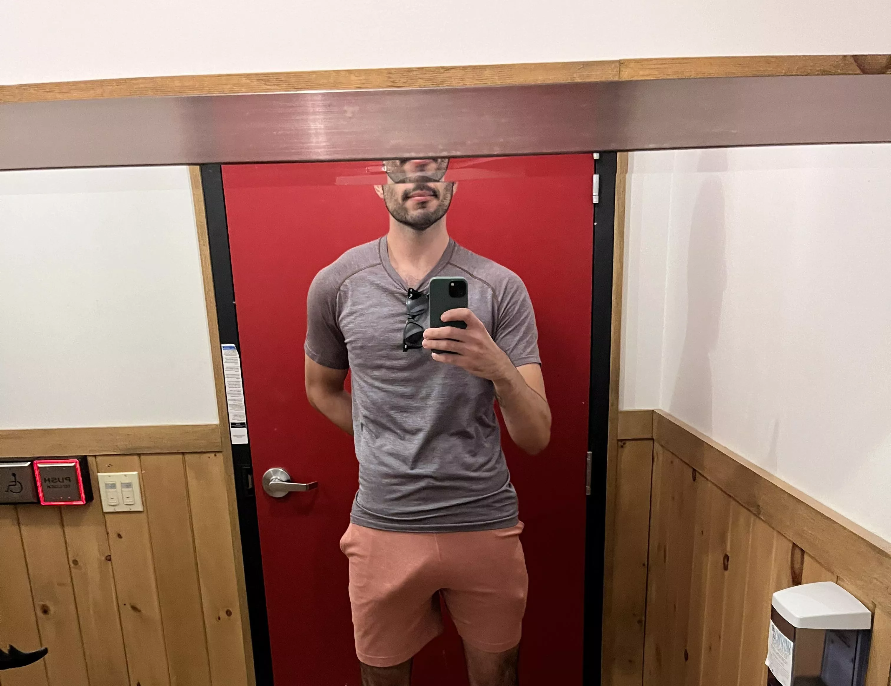 Didn’t realize these shorts put so much on display 😇