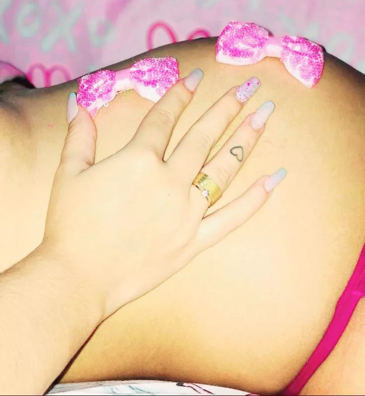 good night it's female