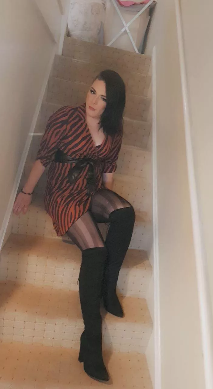 I hope boots are allowed too :3