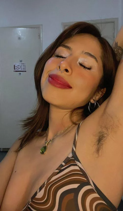 I want to be your favorite girl.