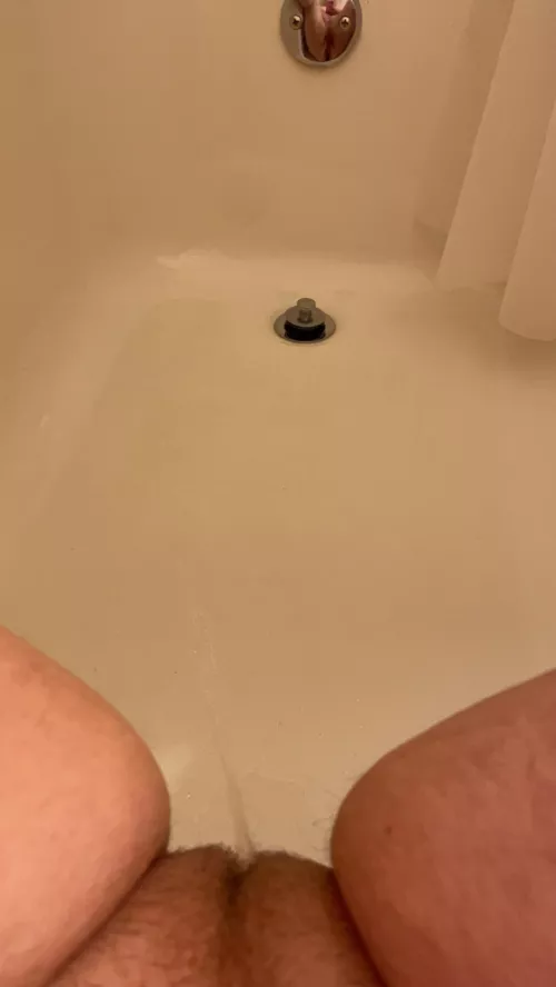 It would be nice if I had someone to pee on me 🥺 (f23)