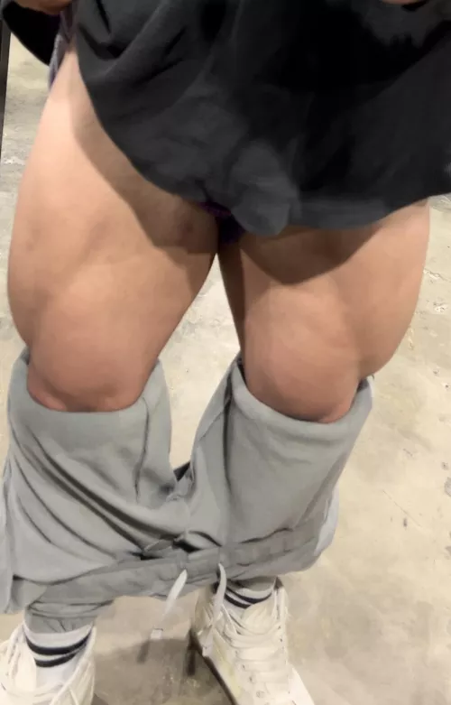 Looking for some worship 🥺🥵