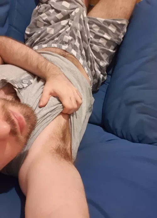 My armpits need some naughty love