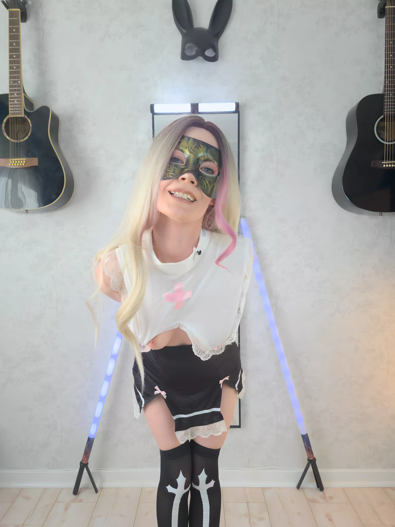 Naughty Nun Nyx happy to take your cockfession