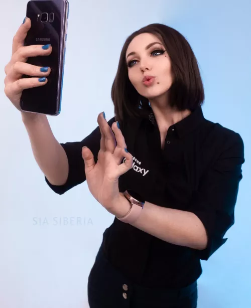 Sam from Samsung by Sia Siberia