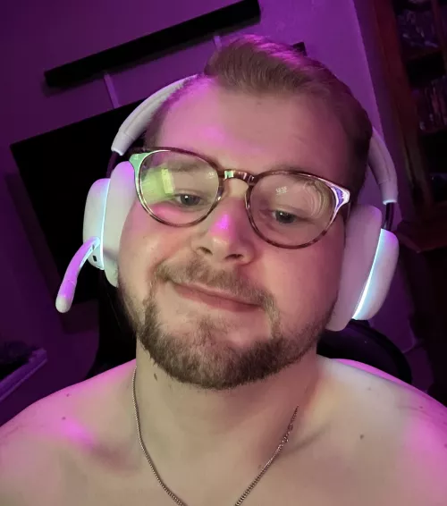 What are you guys playing this weekend? I’ve been exploring the cosmos in Starfield!