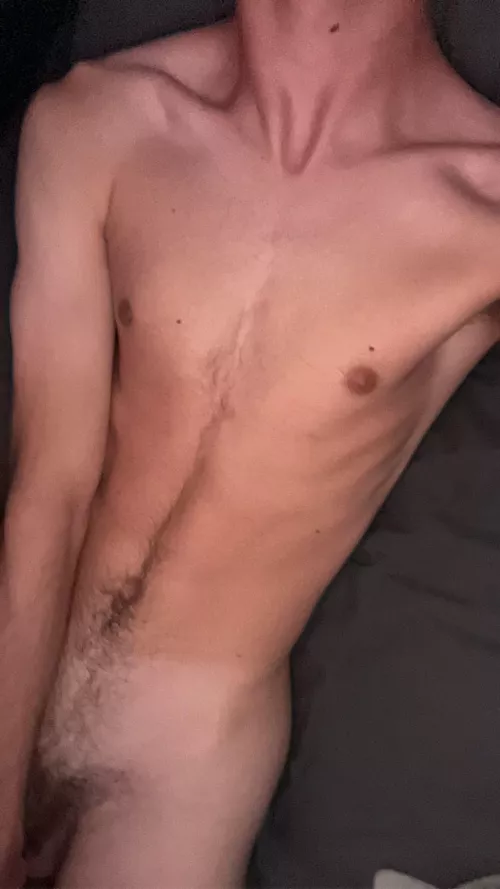 19 if you like sounding and have a big dick hmu for snap