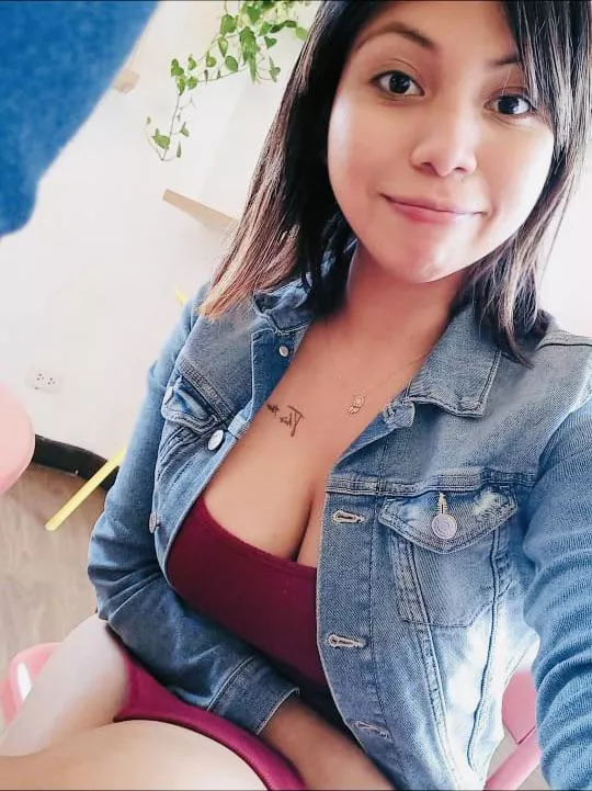 (F) Your name favorite latina