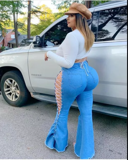 Flared Jean queen 😍