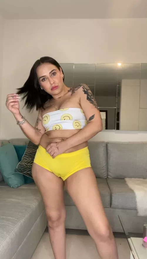 Having a cameltoe almost makes me wet