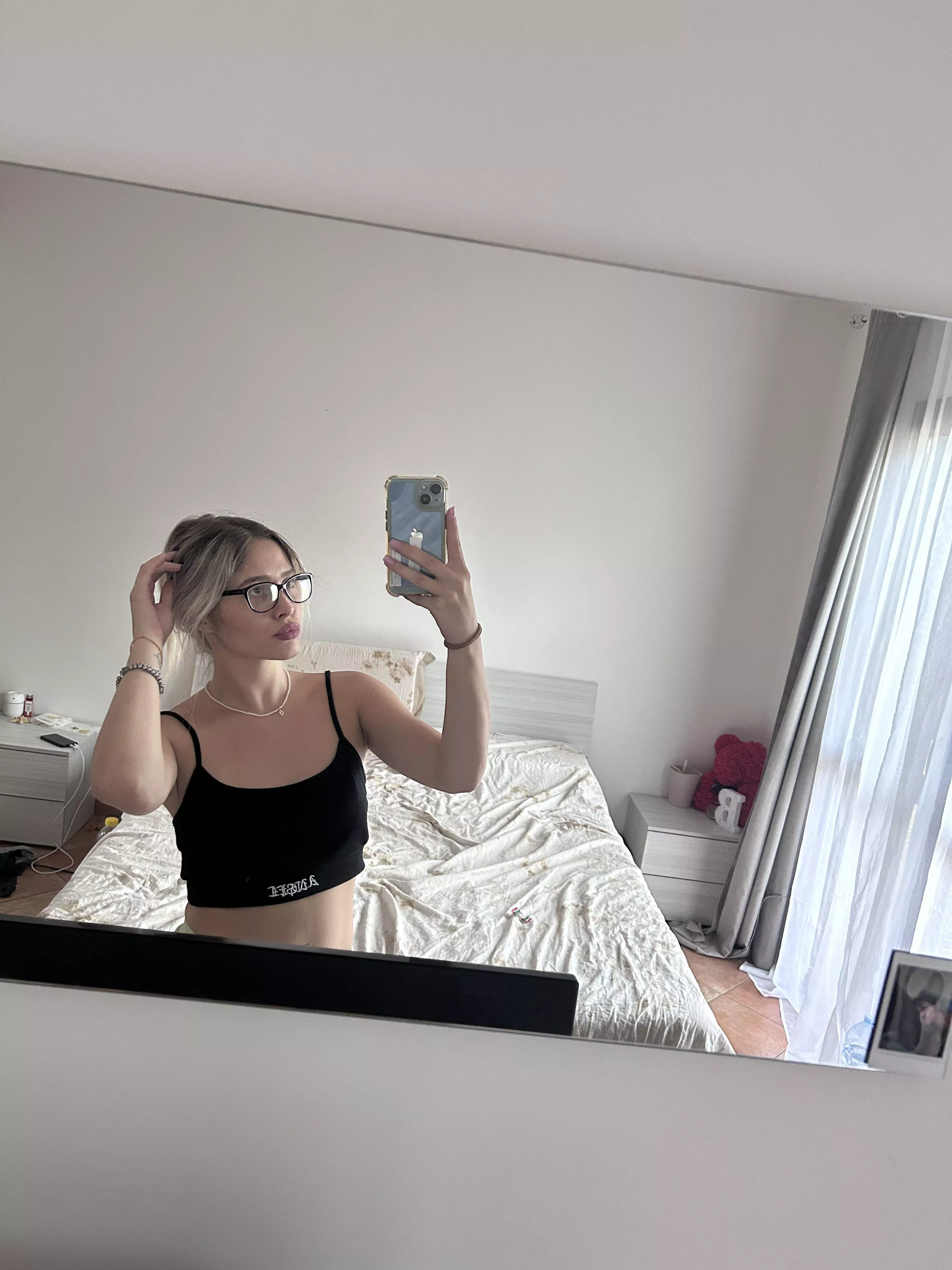 I do puke , poop , feet , armpit