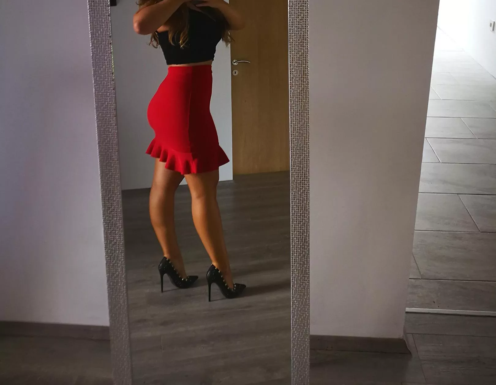 I want to be someone's personal slut and have a free account