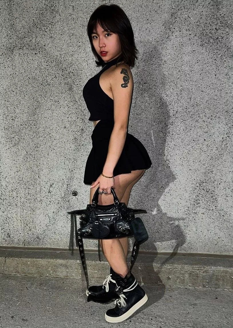 if u ask me for a second date, my clothes will be kinkier