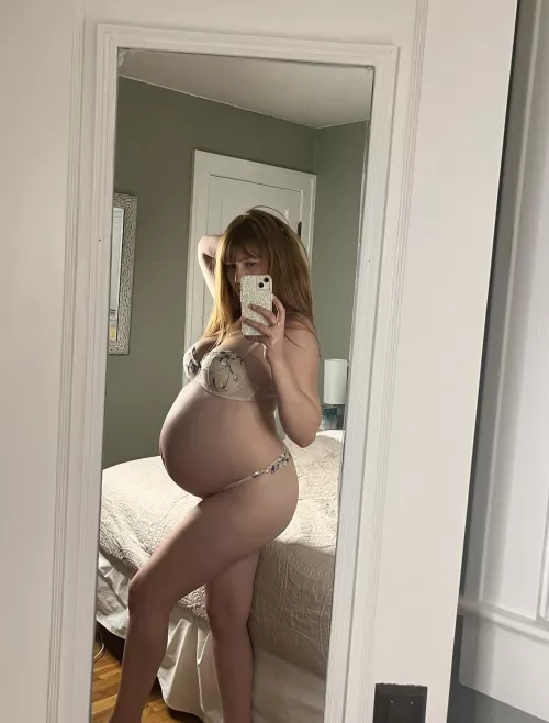 Just a mirror selfie to say hi