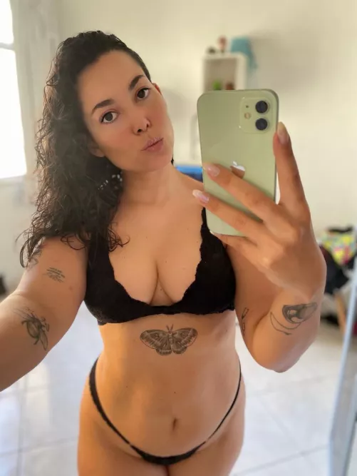 Kisses for everyone 😘