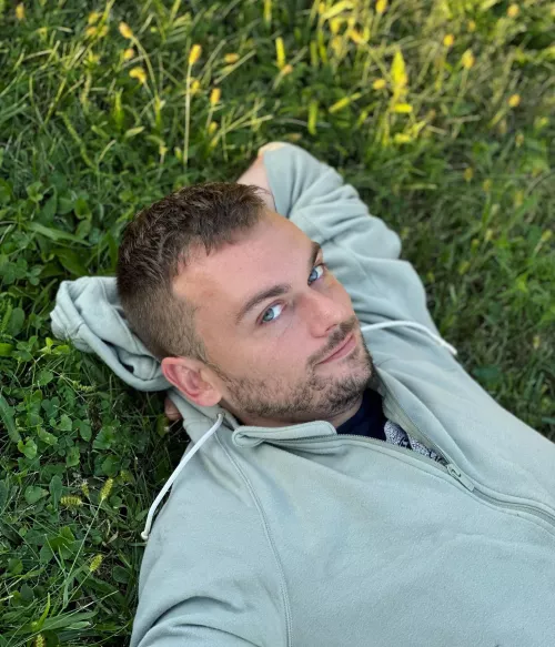 My friend spotted some good lighting.