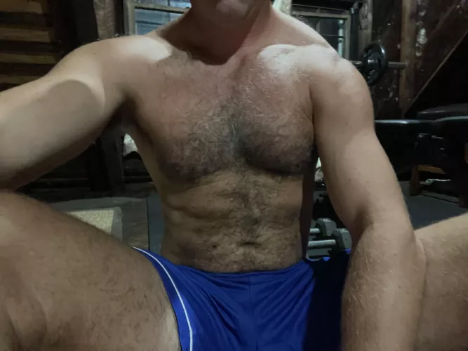 Quick break from my workout …(41)