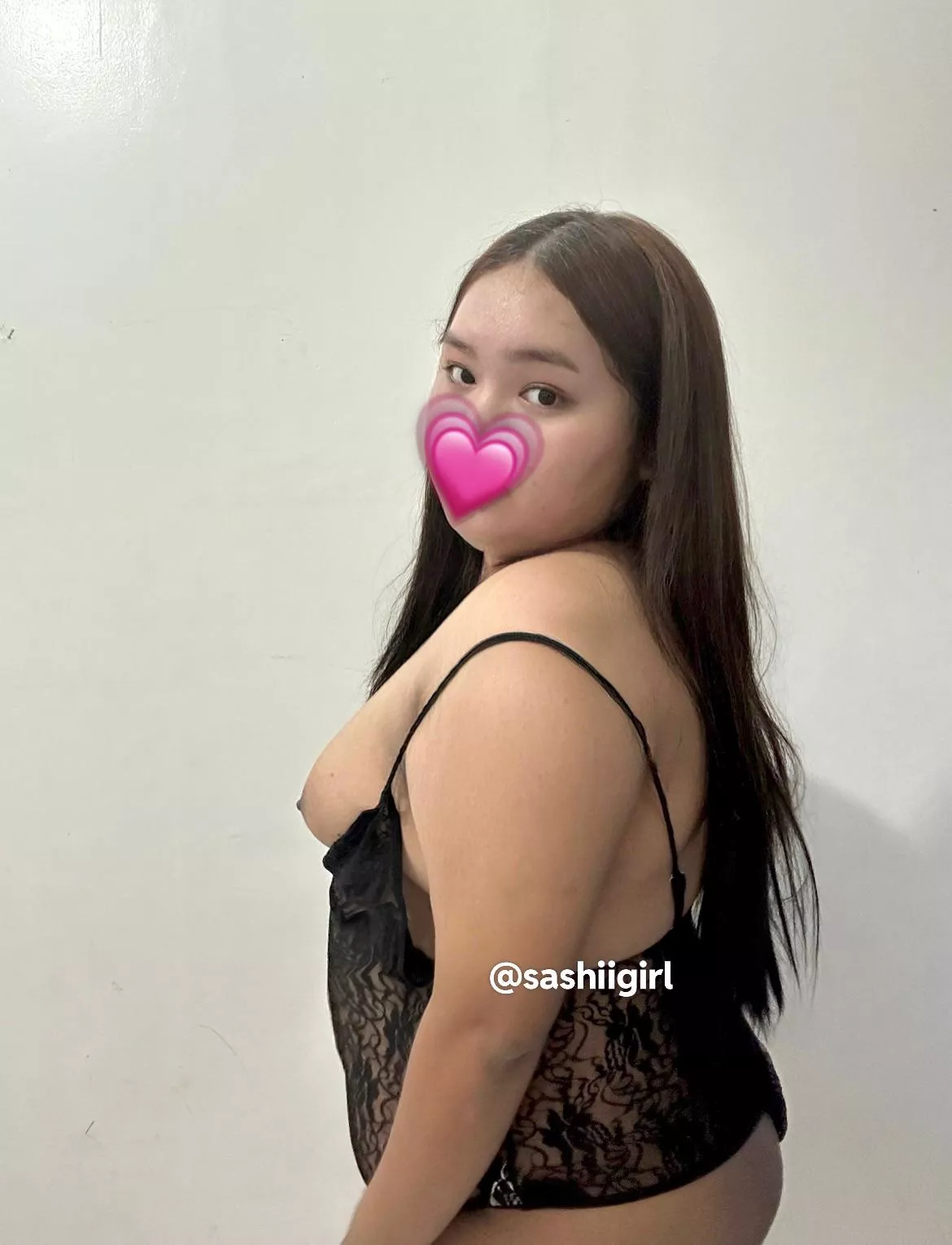 stop looking at my eyes 🤭 suck my boobs now 🥵