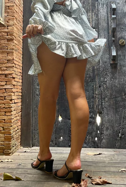 Unleash your desires and worship me tonight.