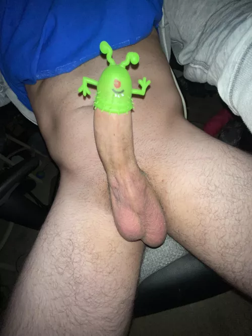 Come play with my alien friend