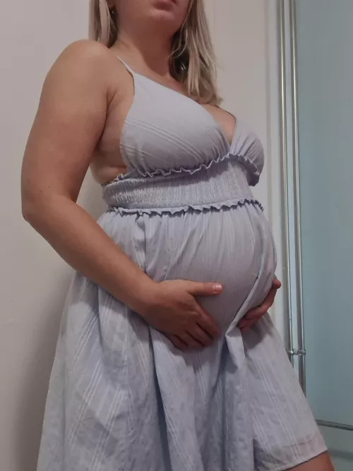 Do you guys like pregnant woman in tight dresses?