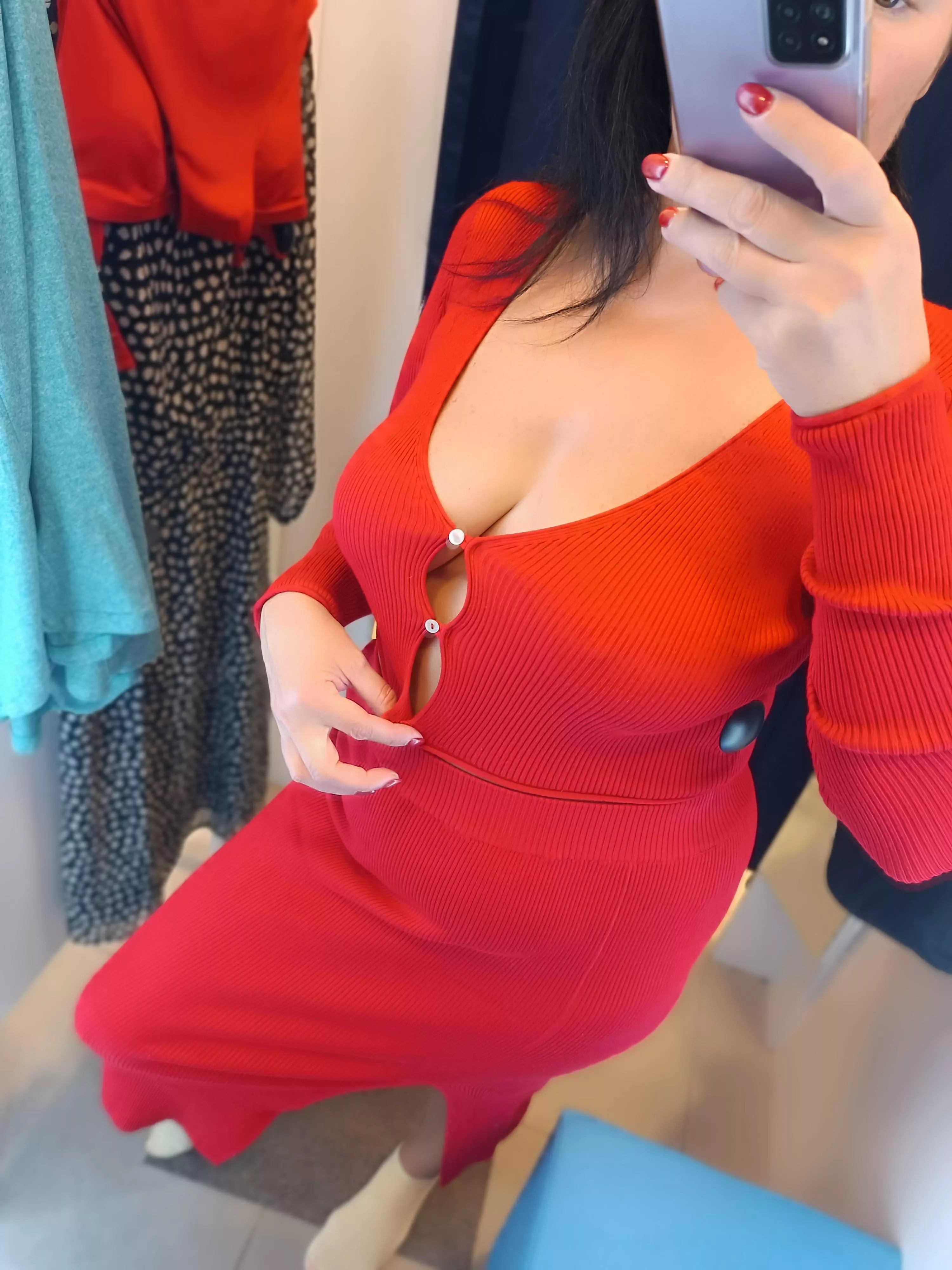 Does this outfit suit me?