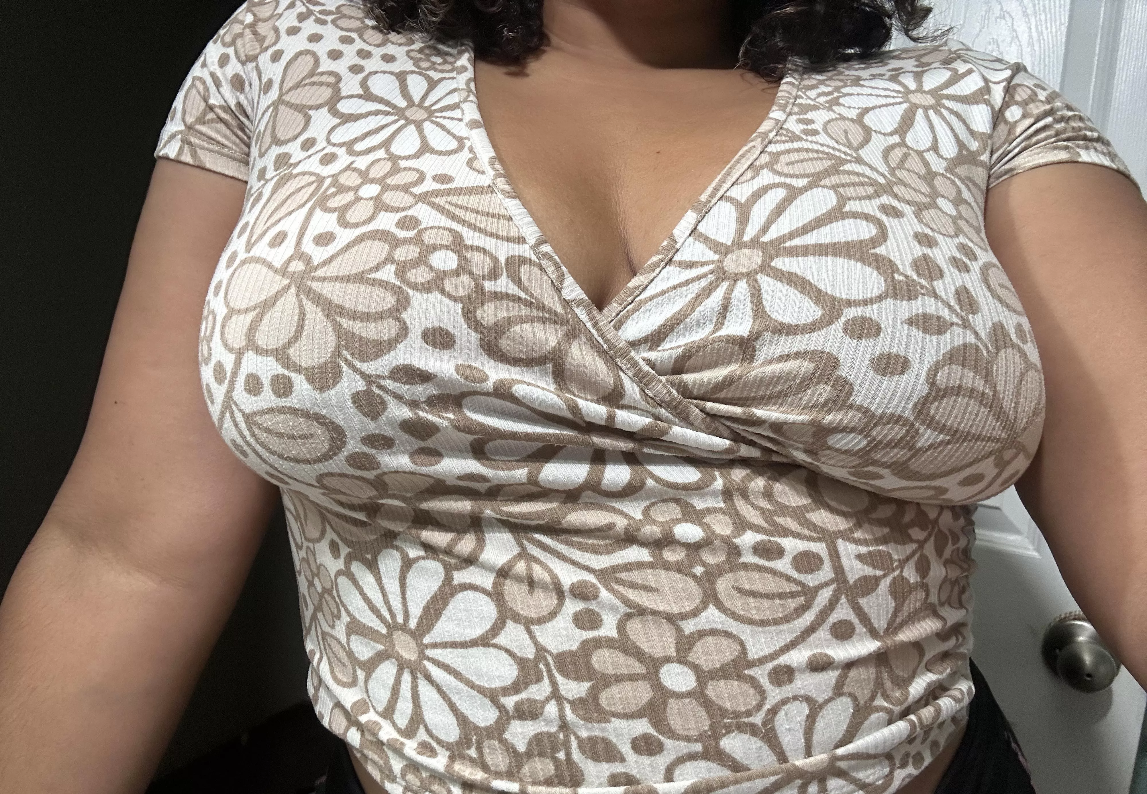 Got a new crop top yesterday!