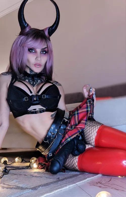 Guess what I punish lustful sinners like you with?