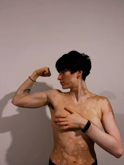 Hairy and sweaty 🥵