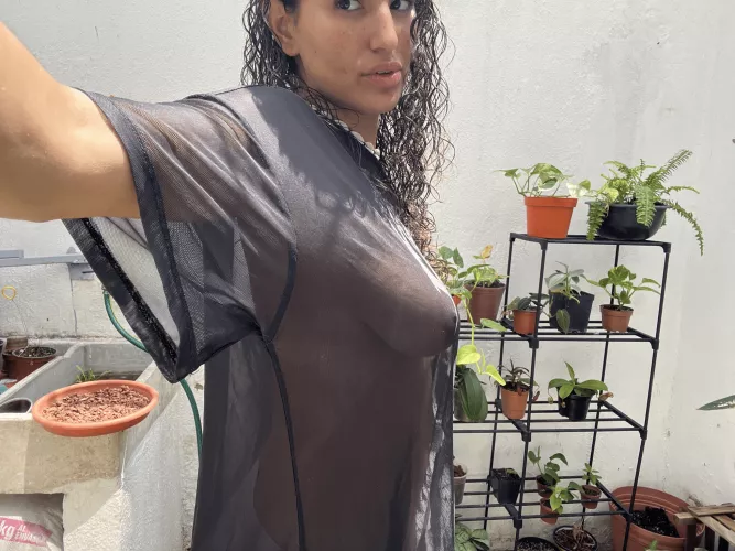 Here's a photo for you to think of when you're jerking off